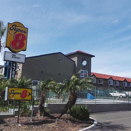 Super 8 By Wyndham San Diego/Imperial Beach Exterior foto