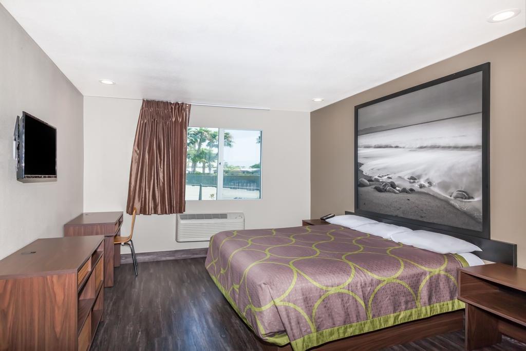 Super 8 By Wyndham San Diego/Imperial Beach Exterior foto
