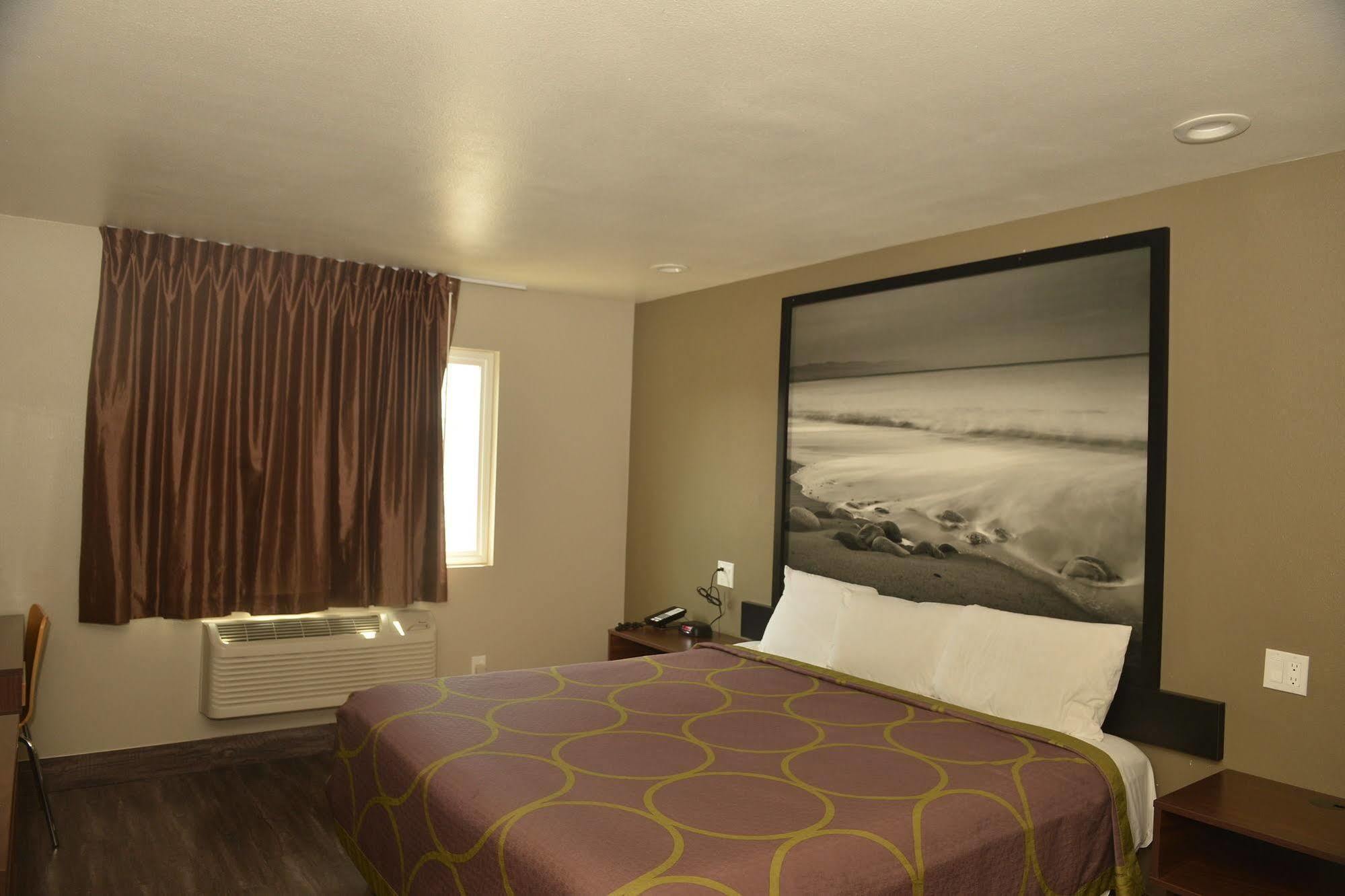 Super 8 By Wyndham San Diego/Imperial Beach Exterior foto